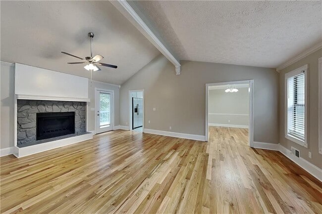 Foto del edificio - 1105 Tom Ln