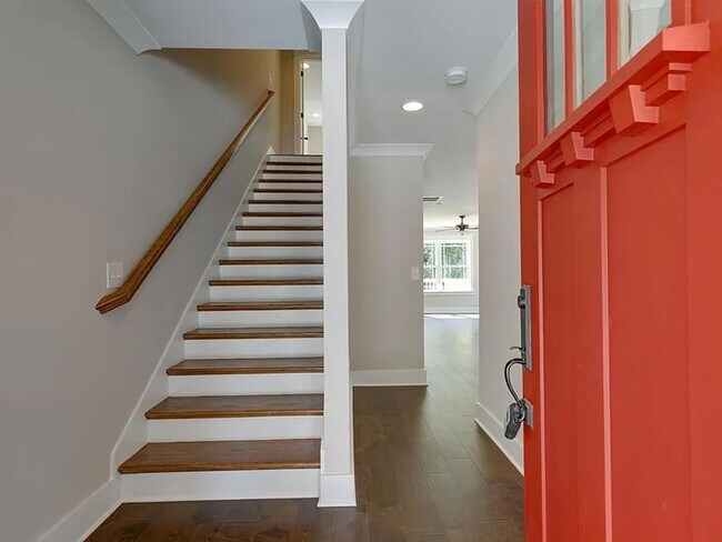 Building Photo - Updated Old Hickory 3bd Home!