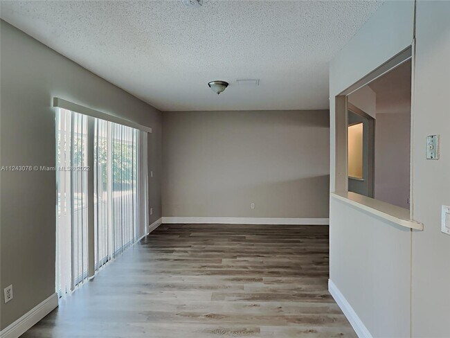 Building Photo - 223 Las Palmas St