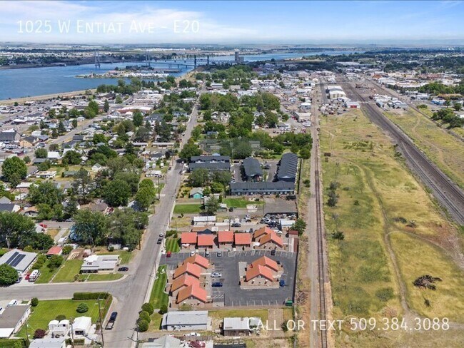 Foto del edificio - 1025 W Entiat Ave