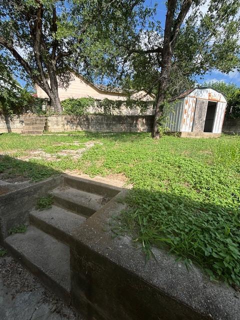 Foto del edificio - 2308 Hanna Ave