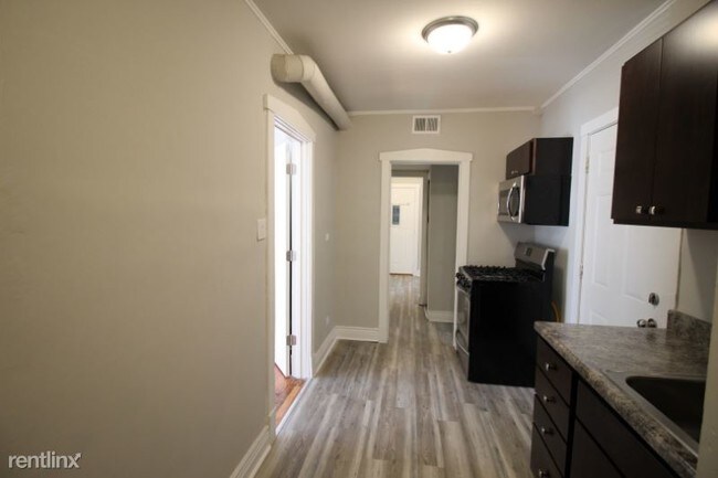 Foto del edificio - 4406 W Belden Ave
