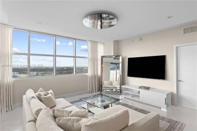 Building Photo - 3301 NE 1st Ave