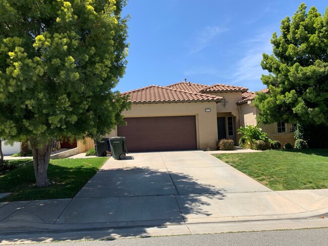 Foto del edificio - Spacious 3 Bed / 2 Bath Home in the Desira...