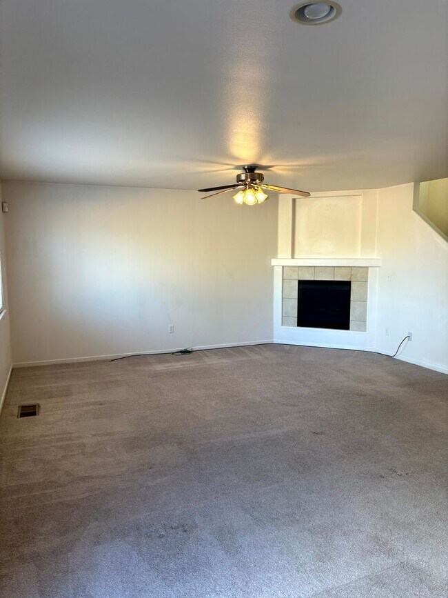 Foto del edificio - 7475 Northcreek Dr