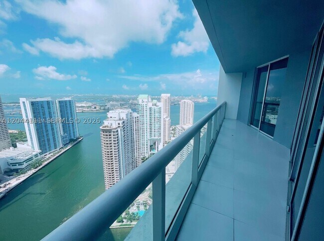 Foto del edificio - 495 Brickell Ave
