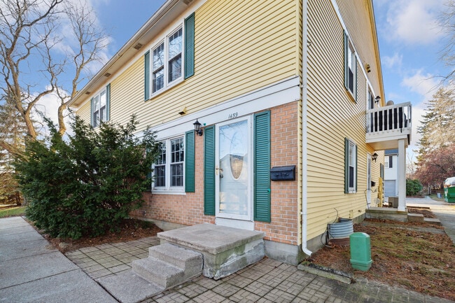 Building Photo - 1459 Wingate Blvd