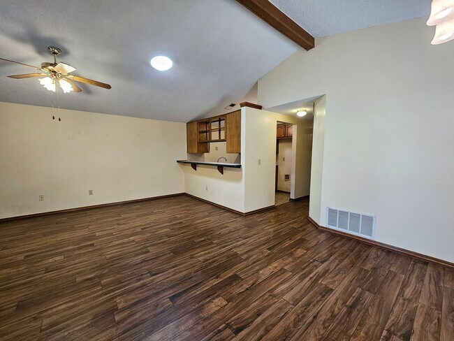 Foto del edificio - 2116 Westmore Dr