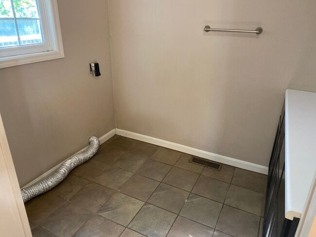 Photo - 3 bedroom 2 bath house