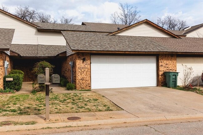 Photo - 3804 Summer Cloud Dr Townhome