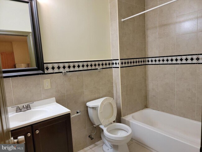 Foto del edificio - 439 N 13th St