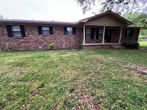 Building Photo - 404 Melton Dr