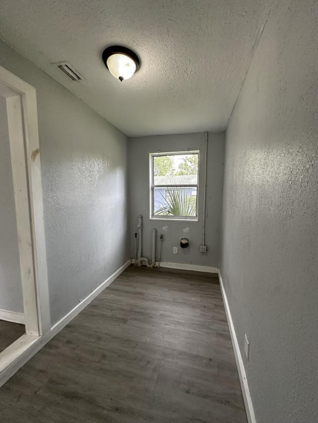 Building Photo - 3 bedroom in Jacksonville FL 32209