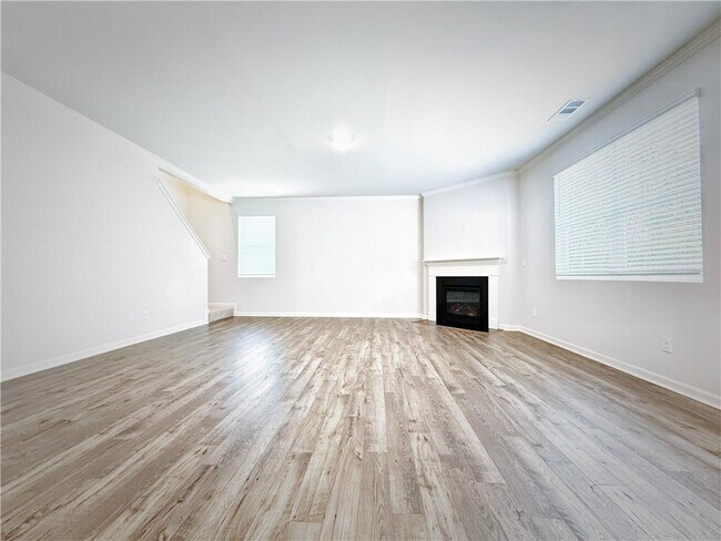 Foto del edificio - 325 Belmont Dr