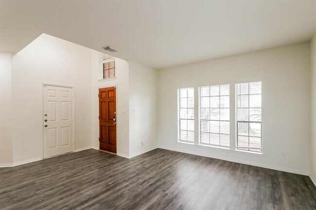 Foto del edificio - 23043 N Waterlily Dr