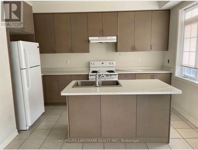 Building Photo - 167 Roy Grv Wy