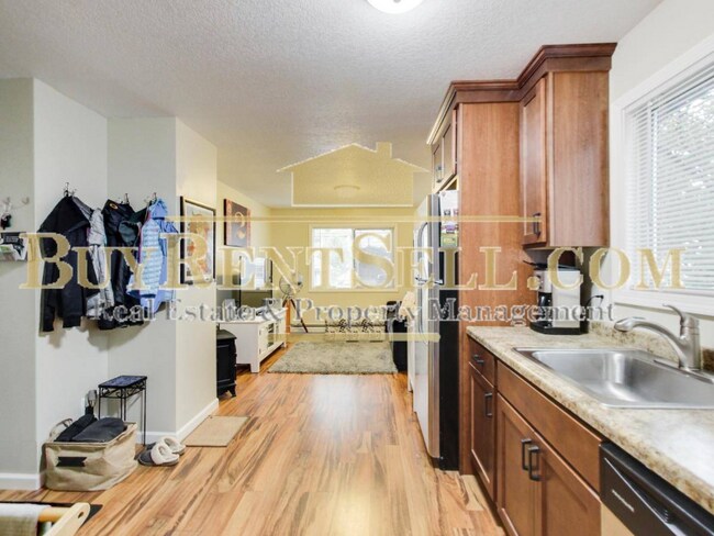 Foto del edificio - 3317 1st Ave S