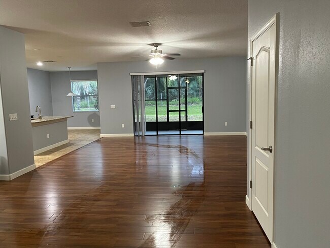 Building Photo - 2868 Spring Breeze Way