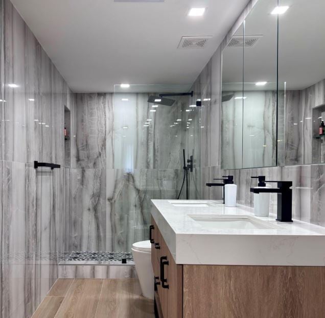 Foto del edificio - 10230 Collins Ave