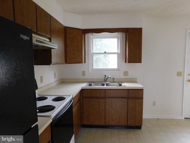 Building Photo - 406 Cobbler Dr