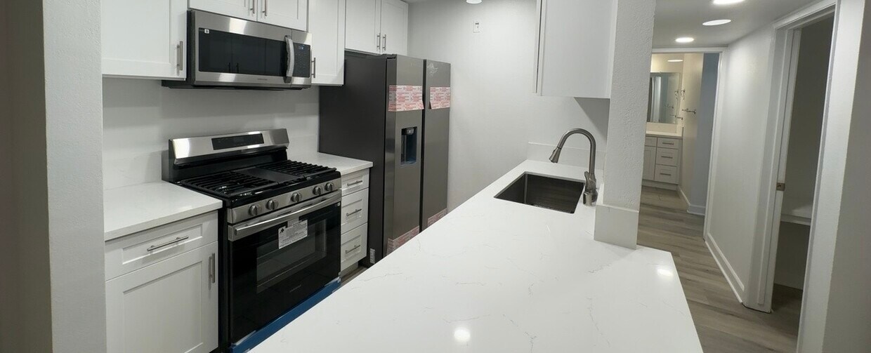 Foto principal - 18620 Hatteras St
