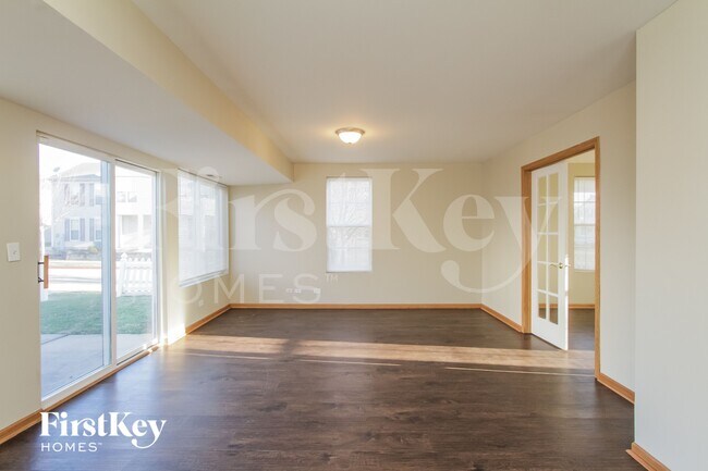 Foto del edificio - 1033 Four Seasons Blvd