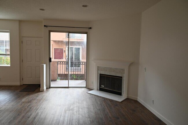 Foto del edificio - 21836 Vermont Ave