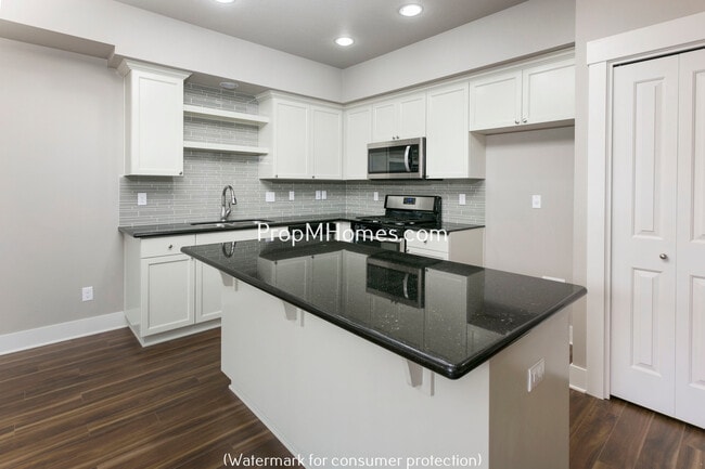 Building Photo - Stunning Craftsmanship In this Three Bedro...