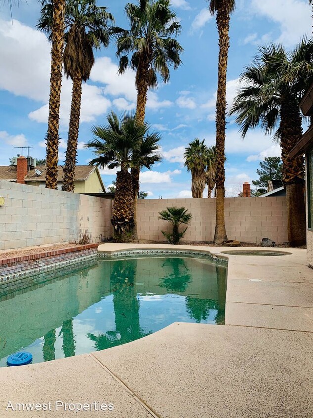 Foto principal - 3 br, 2 bath House - 6120 Chinook Way