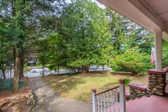 Building Photo - 37 Oak Grove Rd