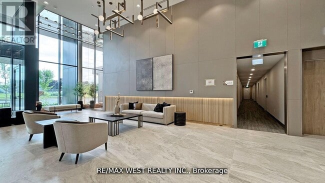 Building Photo - 1100 Sheppard Ave W
