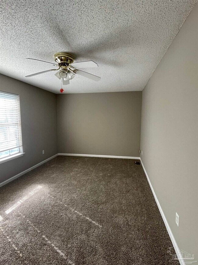 Building Photo - 6425 Concord Way