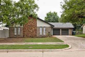 Building Photo - 1336 Atlanta Cir