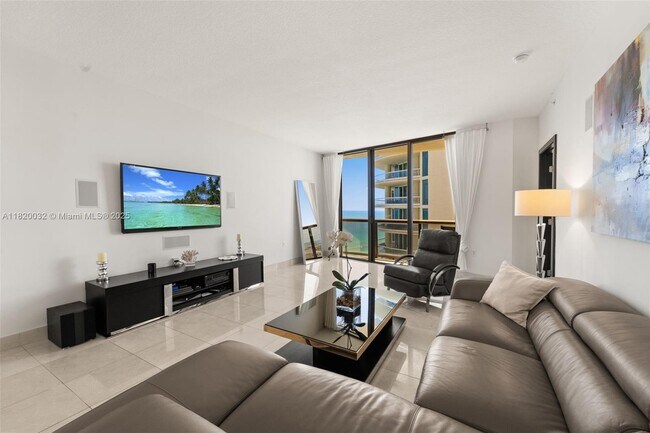 Building Photo - 16275 Collins Ave
