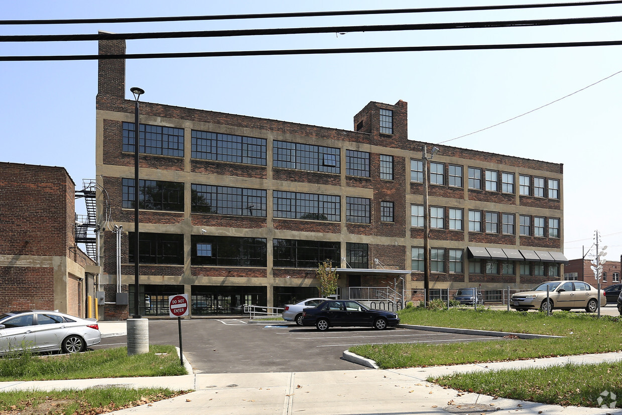 Estacionamiento - Templin-Bradley Co. Lofts