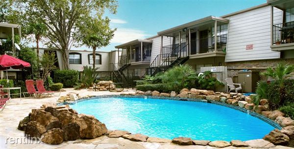 Building Photo - 6403 Del Monte Dr