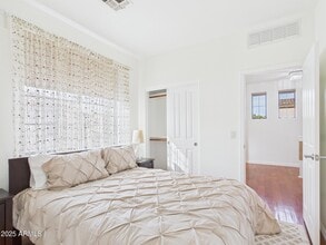 Building Photo - 2326 W Sleepy Ranch Rd