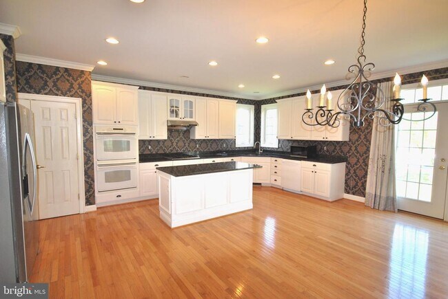 Building Photo - 5319 Kenzie Audrey Ct