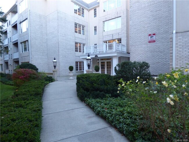 Foto del edificio - 2 Homestead Ln