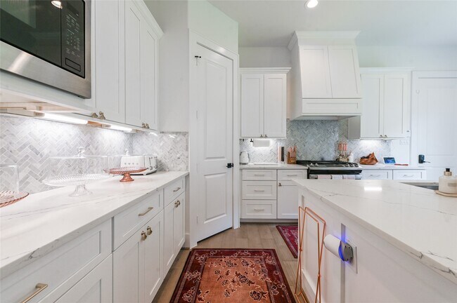 Foto del edificio - 5233 Darling St