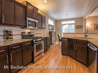 Building Photo - 3 br, 2.5 bath House - 61145 Teton Ln