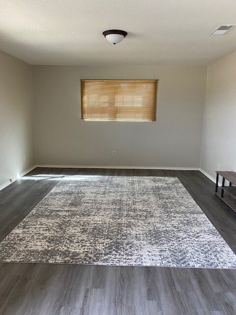 Foto del edificio - 3012 U of A Way