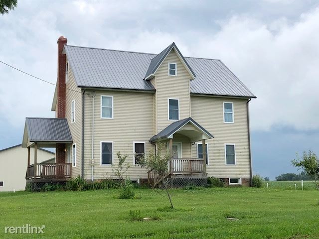 Primary Photo - 4 br, 1 bath House - 2056 Noble Rd E