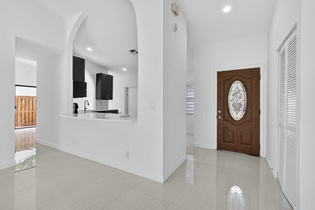 Foto del edificio - 7771 Blackwood Ln