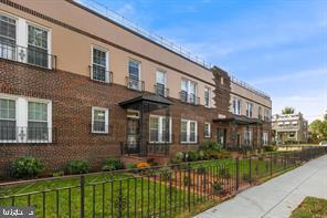 Foto del edificio - 1801 Otis St NE