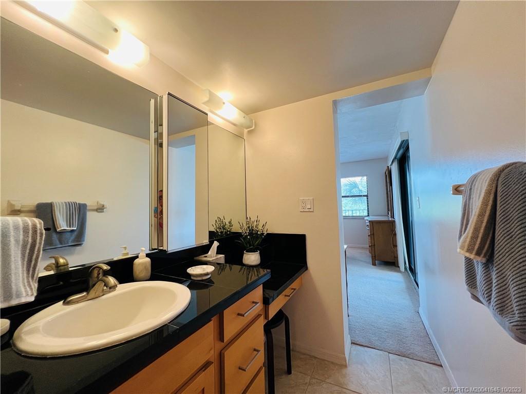 Foto principal - 10044 S Ocean Dr