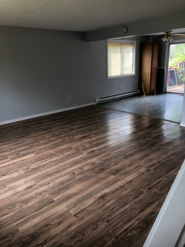 Building Photo - 56 Rose Cir
