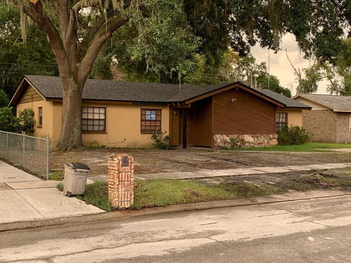 Primary Photo - 709 Ponderosa Dr E