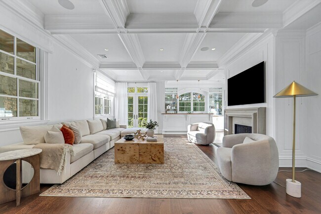 Building Photo - 373 Hardenburgh Ave