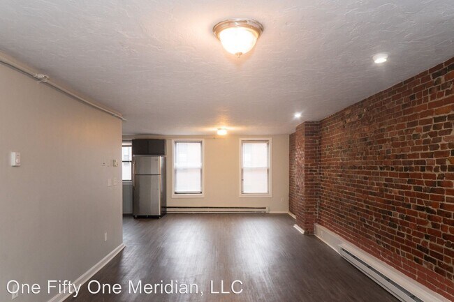 Building Photo - 151-153 Meridian St
